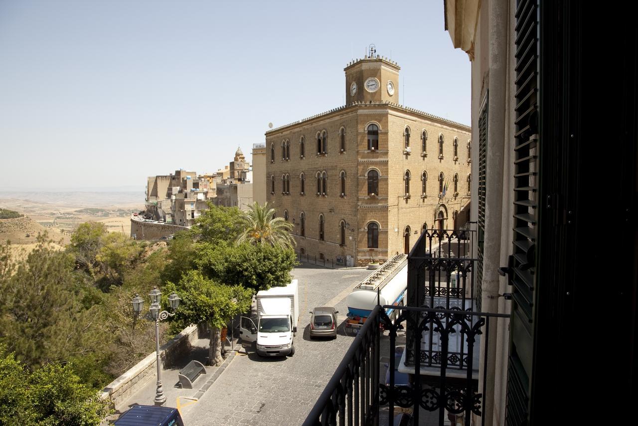 Il Portico Dei Normanni Acomodação com café da manhã Butera Exterior foto